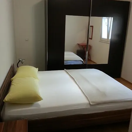 Lara Iva * Trogir