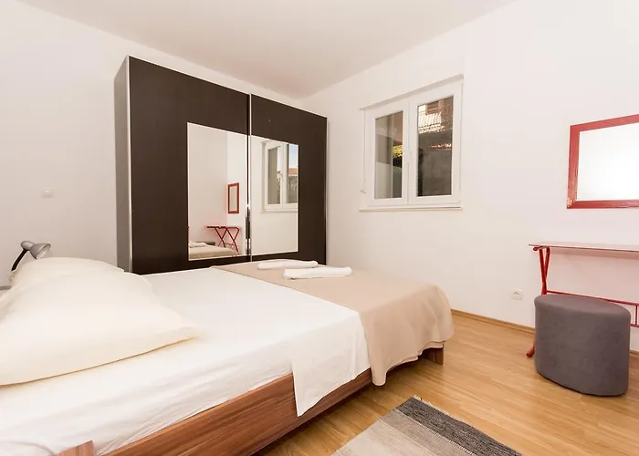 Appartement Lara Iva *