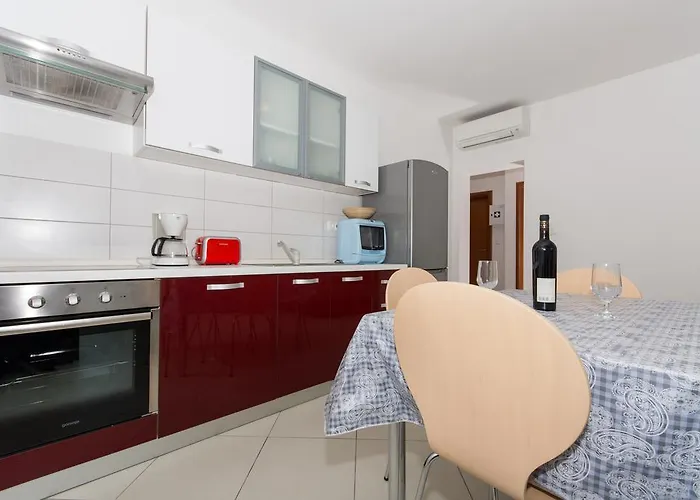 Appartement Lara Iva *